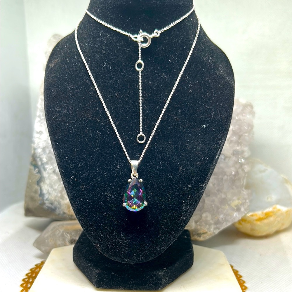 Elegant Silver Necklace with Mystic Pendant